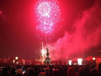 Doček Nove godine u Beču - slavlje na ulici, Operi i na Dunavu