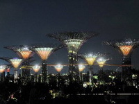 Park sa solarnim superdrvećem i zvanično otvoren u Singapuru