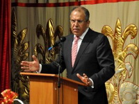 Lavrov: Naivno je očekivati da se Assad prvi povuče