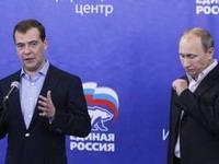 Putin i Medvedev će pokušati da rade od kuće
