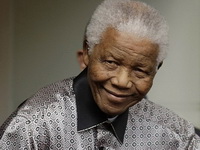 Nelson Mandela ponovno primljen u bolnicu