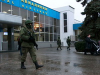 Naoružani proruski aktivisti zauzeli dva najveća aerodroma na Krimu