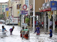 Pet poginulih u poplavama u Malezji