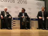 Vučić u Davosu o investicijama, migrantskoj krizi
