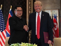 Tramp i Kim potpisali sporazum, samit se završio