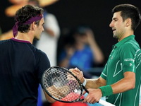 Novak do kraja godine može da sruši još 2 Federerova rekorda