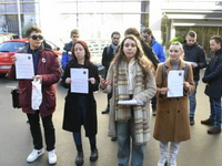 „Lajanje na RTS“, protest studenata ispred javnog servisa: Zatražili da gostuju u informativnim emisijama RTS