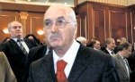 Beriša preti pobunom