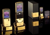 Nokia "8.800 sirocco" optočena zlatom