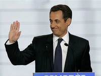 Sarkozi poziva na jače sankcije Iranu