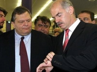 Papandreu ponovo na čelu socijalista