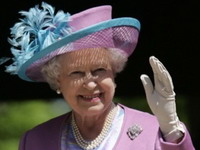 Božićna čestitka Elizabete II na You Tube