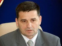 Direktori novac uzimali sebi