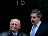 Moskva-London napeto, Braun-Gorbačov opušteno