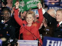 Clinton pobijedila u Ohiou i Rhode Islandu