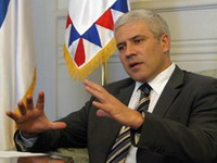 Tadić: Rezolucija SRS štetna i opasna
