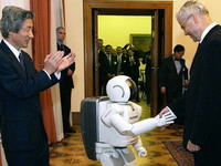 Roboti umesto 3,5 miliona japanskih radnika