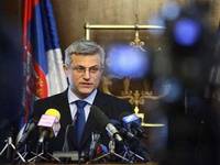 Jelašić: Od izbora zavisi stabilnost dinara