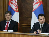 Vlada:Prekršen Ustav ili sednica za istoriju?