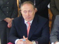 Ruski multimilioner želi da kupi Famos, Unis i dva rudnika