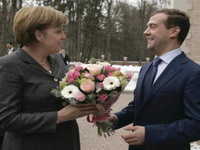 Rusija: Medvedev prvo u Nemačkoj