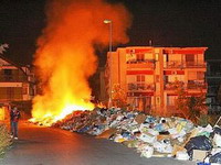 Neredi u Napulju zbog smeća
