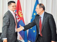 EU želi proevropsku vladu uprkos „matematici“