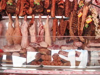 Cene lete u nebo: Svinjski but 500 dinara kilogram!