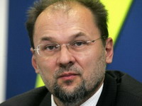 Država - kao zadnja rupa na svirali