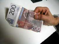 Dinar opet ojačao