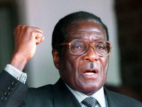 Mugabe slavi, svet sprema sankcije