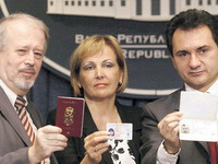 Prvi pasoši u avgustu