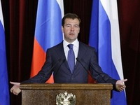 Medvedev: Pravo u krizi zbog Kosova