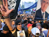 Na protestu zbog Karadžića 15.000 ljudi