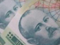 Dinar oslabio za dodatnih 28 para