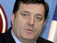 Lagumdžija me napada kako bi bio faca