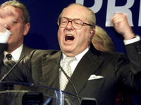 Le Pen ide u penziju