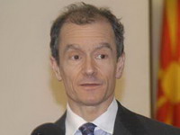 Frid poručio Makedoniji da reši pitanje imena za pet nedelja