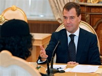 The Guardian: Uzbuna zbog Medvedeva