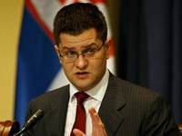 Jeremić: Samo pod mandatom UN