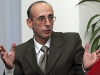 "Dodikove priče oko moje smjene su igre"