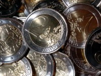 Dinar nastavlja da pada