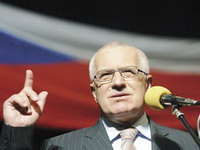 Klaus izviždan u Evropskom parlamentu