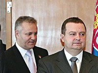 Ivica Dačić brani svaku fotelju u Vladi