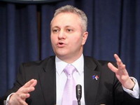 Dinkić i Jelašić: Porez na luksuz - mir u kući