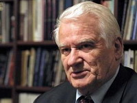 Mićunović zadovoljan izveštajem SE o Srbiji