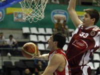 Marinović doneo pobedu Zvezdi