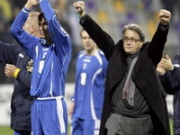 Ćiro: Umrijeću na klupi BiH
