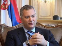 Šutanovac: Niko nas ne tera u NATO