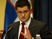 Jeremić poziva na uzdržanost
